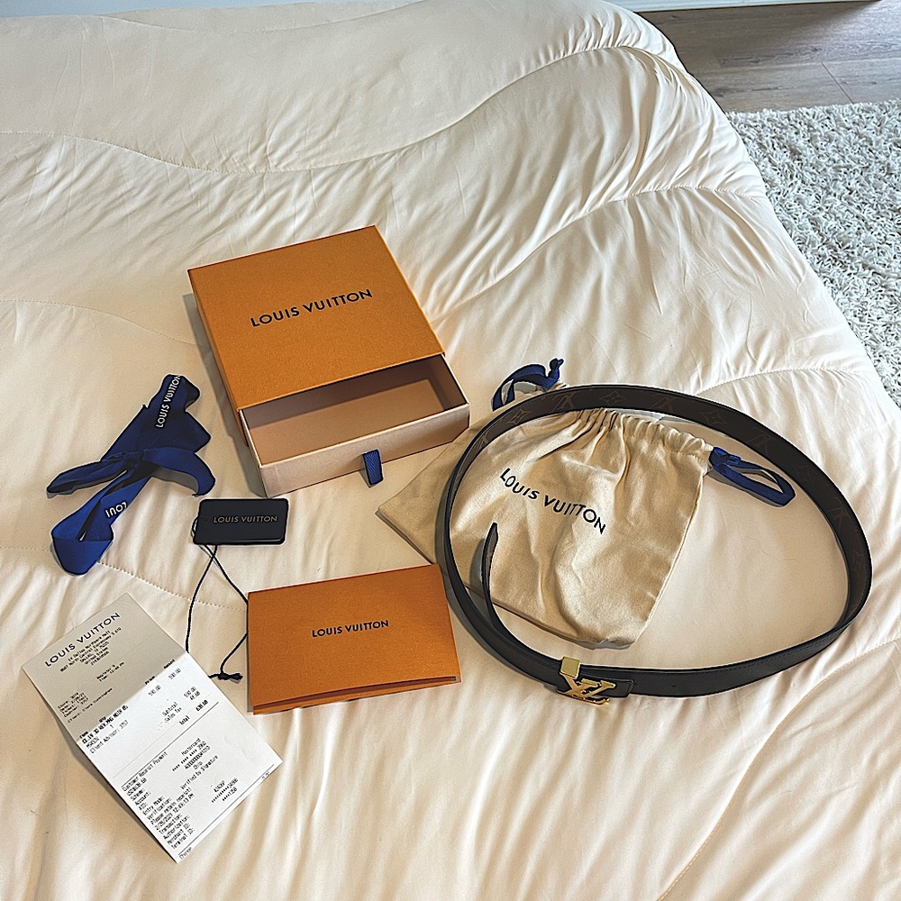 Louis Vuitton reversible belt 30mm size 85, I bought it new